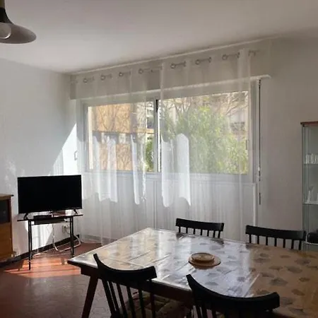 Apartmán T2- Piscine- Plages- Commerces Le Lavandou